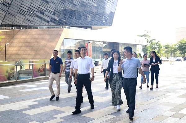 南湾街道党工委书记刘渊率队莅临康利城调研